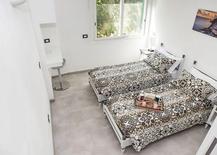 בית הארחה Flower